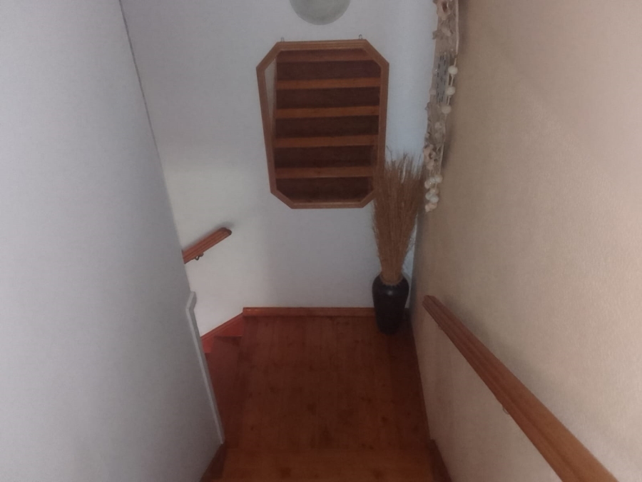 To Let 3 Bedroom Property for Rent in Selborne Eastern Cape